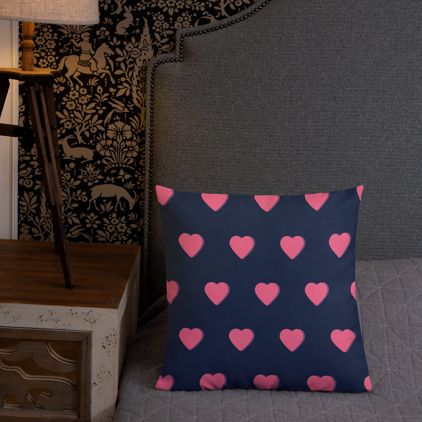 Almohada premium de corazón rosa