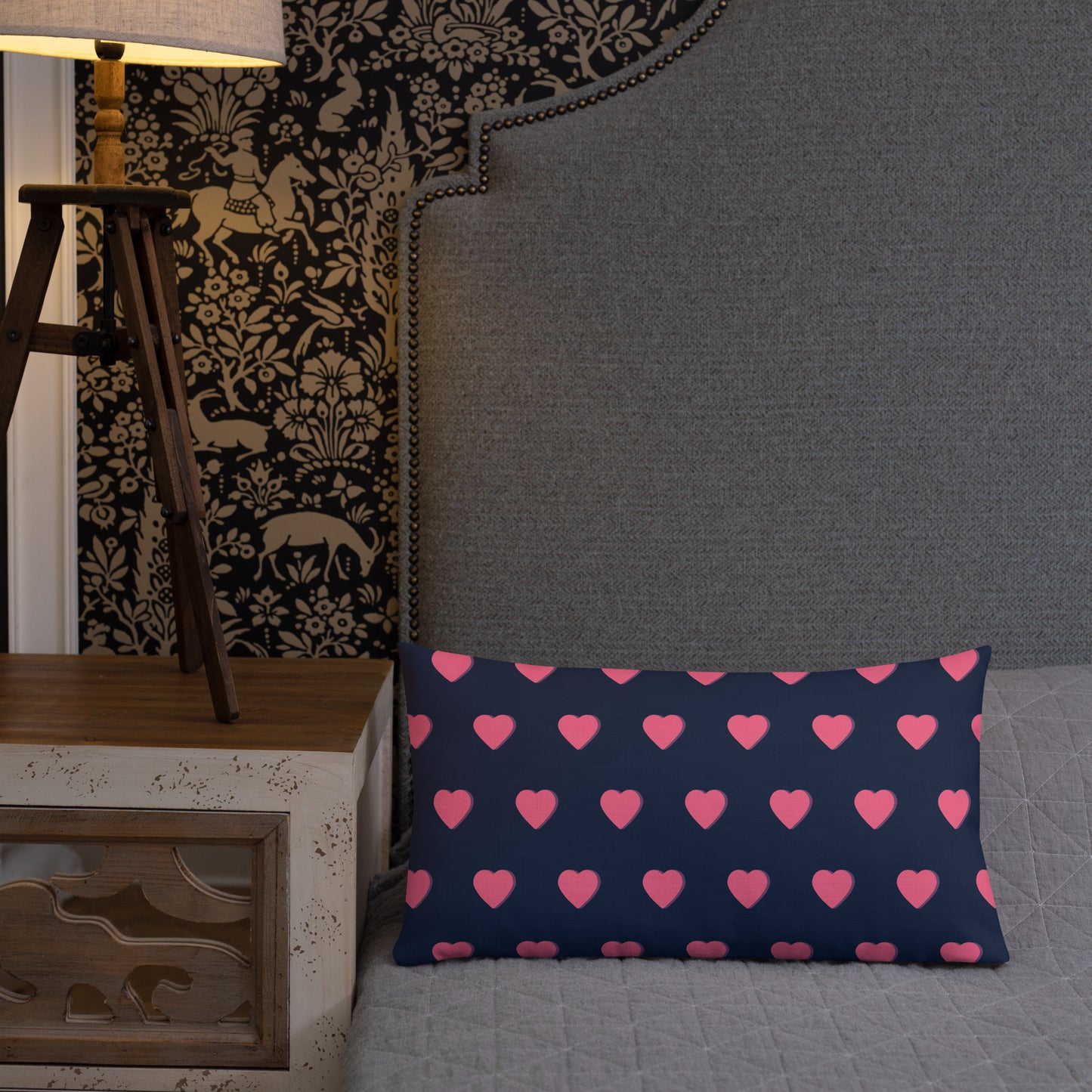 Almohada premium de corazón rosa